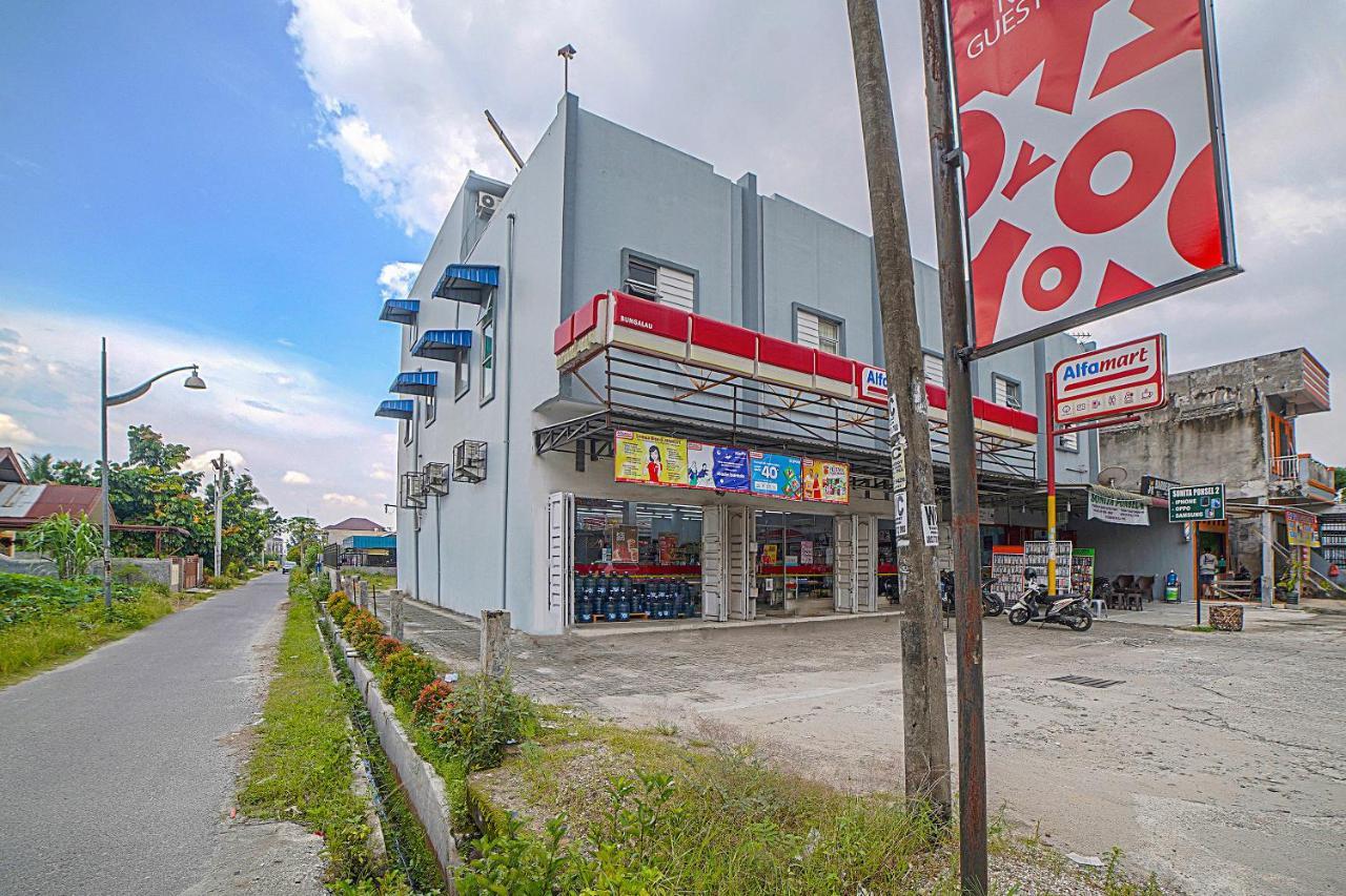 OYO 90637 Rumah Ni Karo Medan Luaran gambar