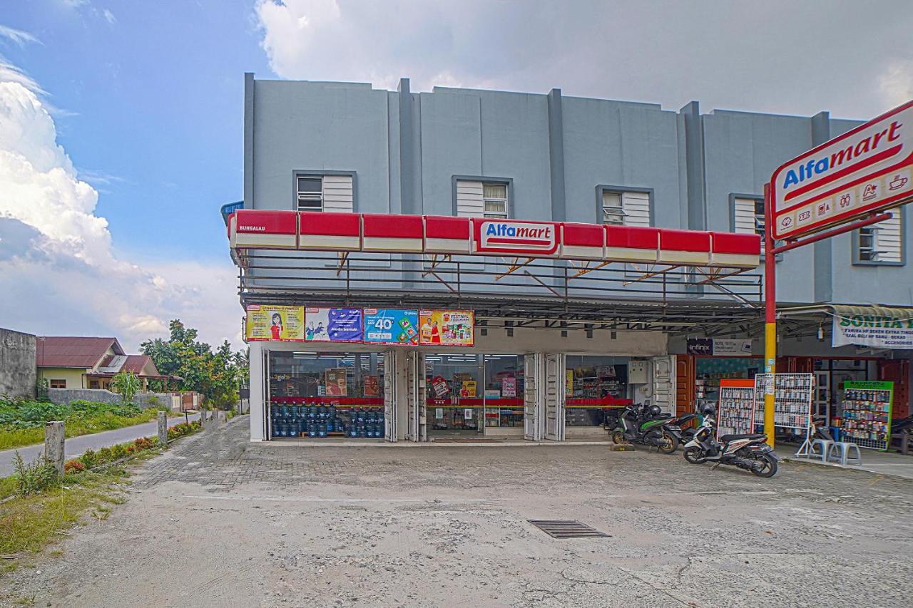 OYO 90637 Rumah Ni Karo Medan Luaran gambar