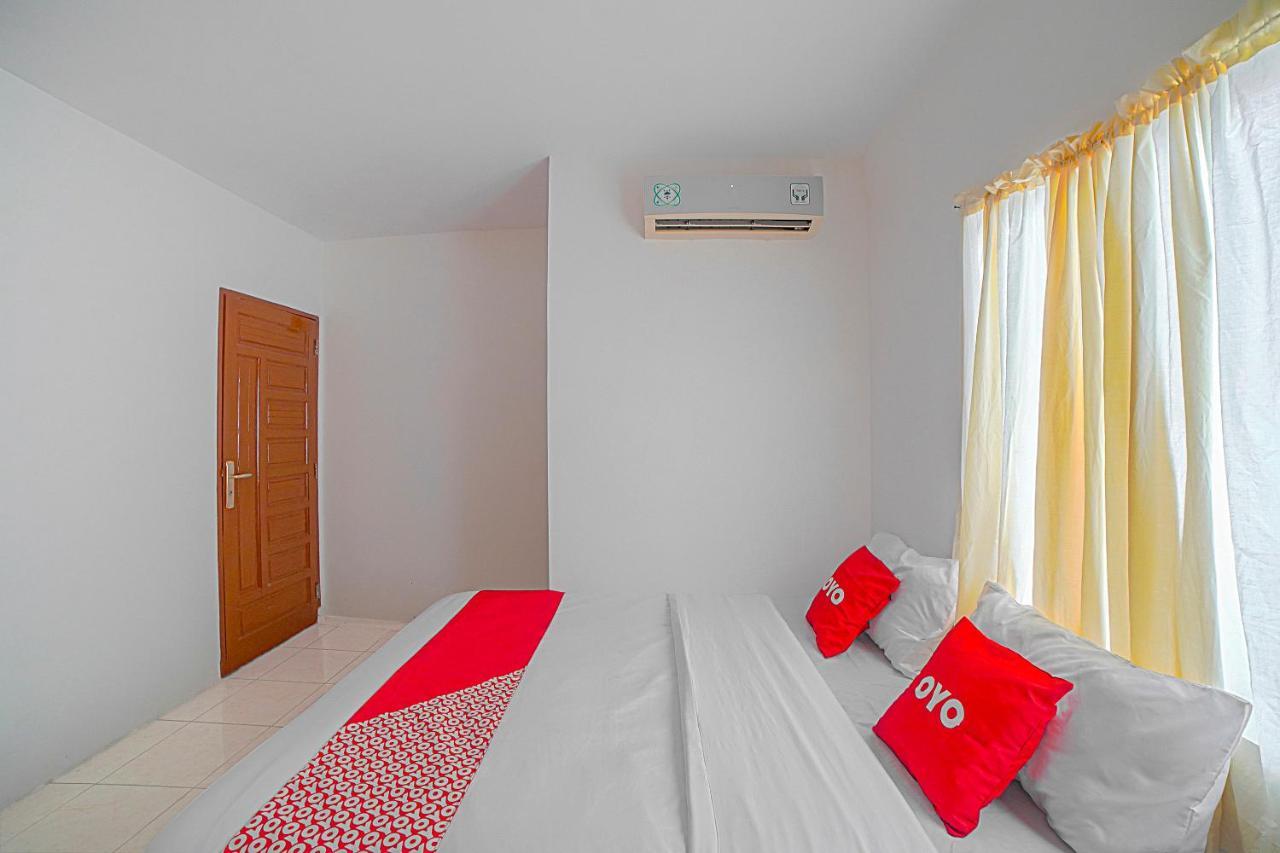 OYO 90637 Rumah Ni Karo Medan Luaran gambar
