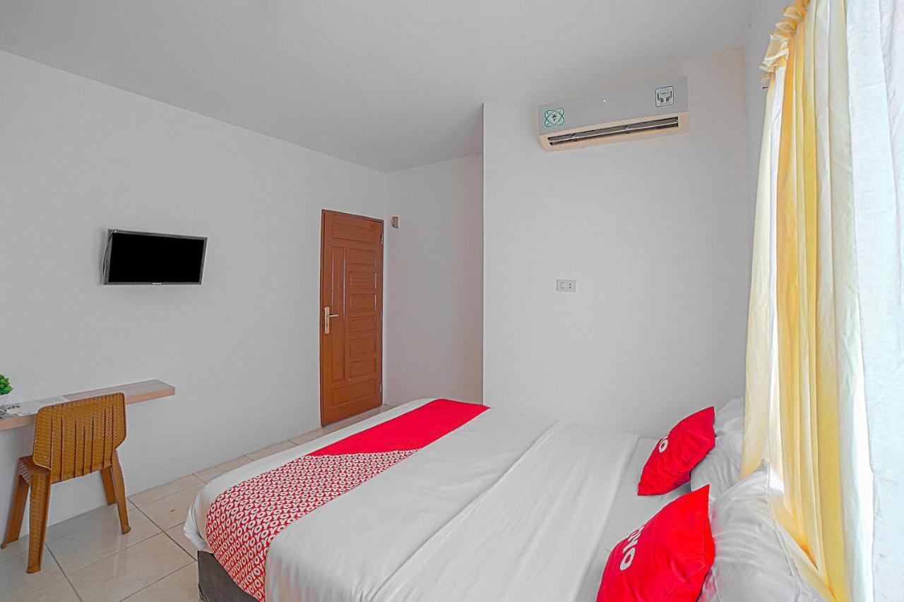 OYO 90637 Rumah Ni Karo Medan Luaran gambar